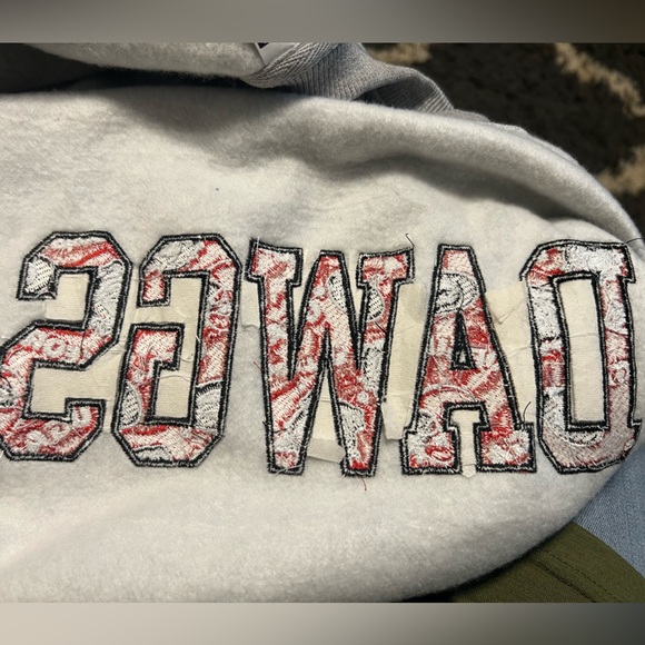 Georgia Bulldogs Embroidered Crewneck Sweatshirt - Picture 9 of 11